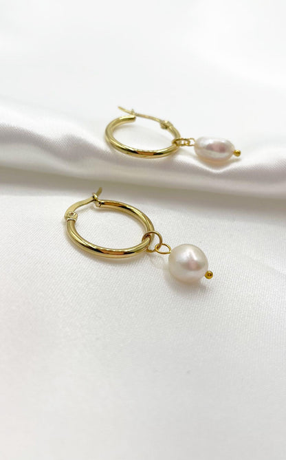 Orecchini Hoop con Perle e Acciaio Inossidabile Gold